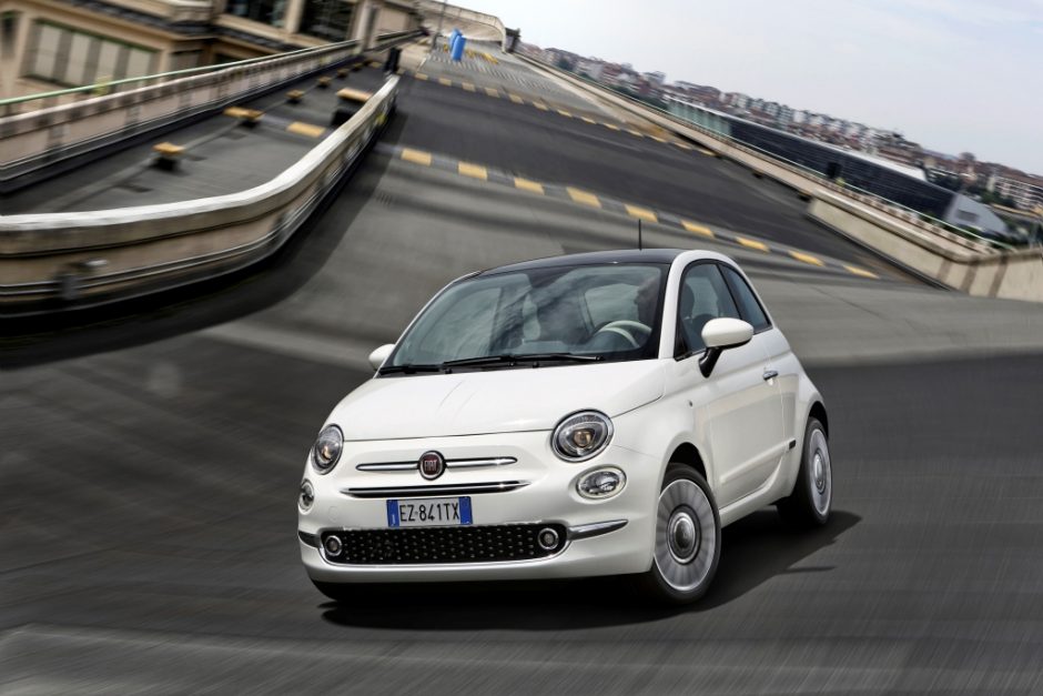 Italai atnaujino šešis dešimtmečius konkurencijos neturintį „Fiat 500“