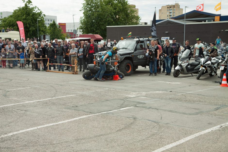 Incidentas baikerių šventėje: nevaldomas motociklas riedėjo į minią