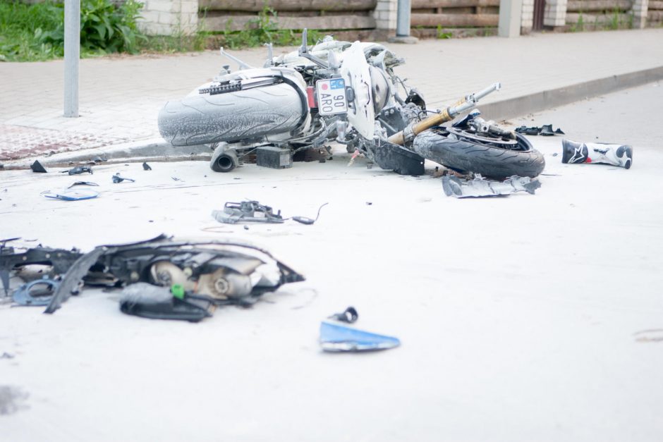 Per avariją sostinėje žuvo motociklininkas 