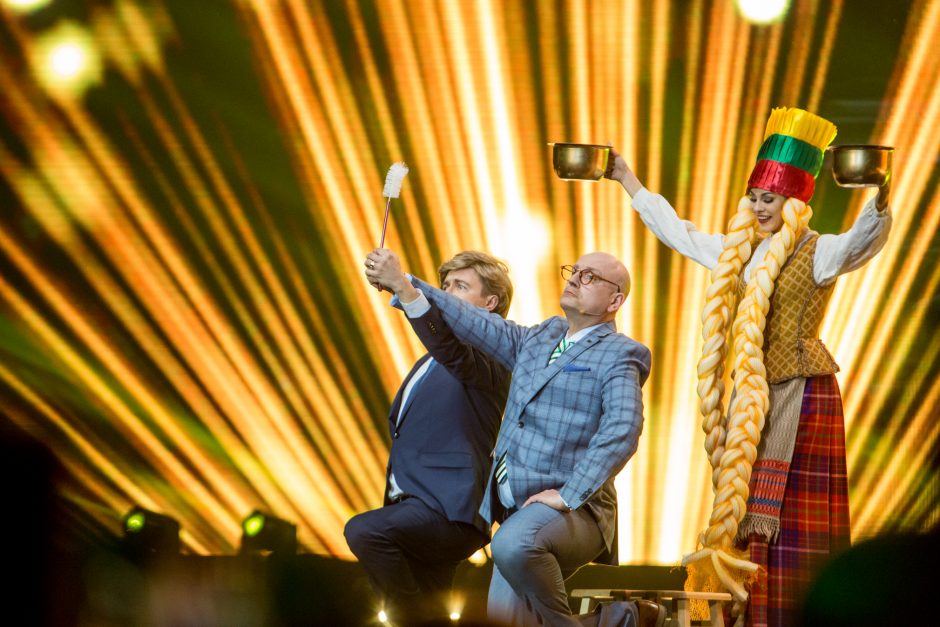 Jubiliejinėje „Auksinių svogūnų“ ceremonijoje pažiro apdovanojimai