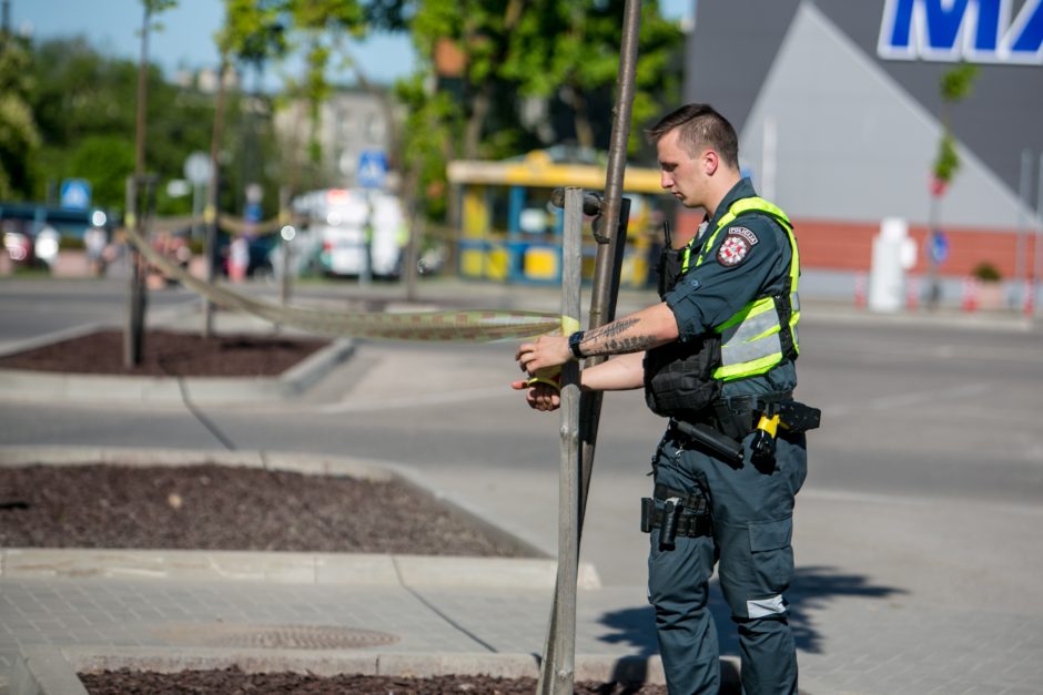 „Aro“ pareigūnai baigė operaciją prekybos centre „Molas“