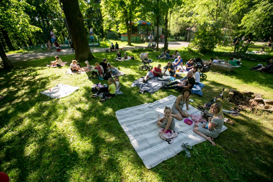 Piknikas Vytauto parke – tarpukario dvasios ritmu 