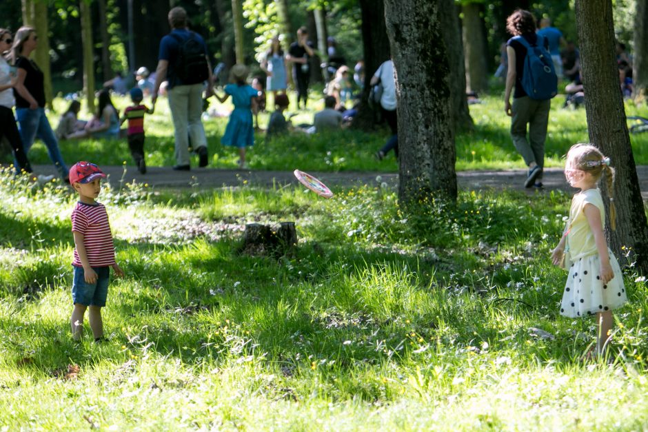 Piknikas Vytauto parke – tarpukario dvasios ritmu 