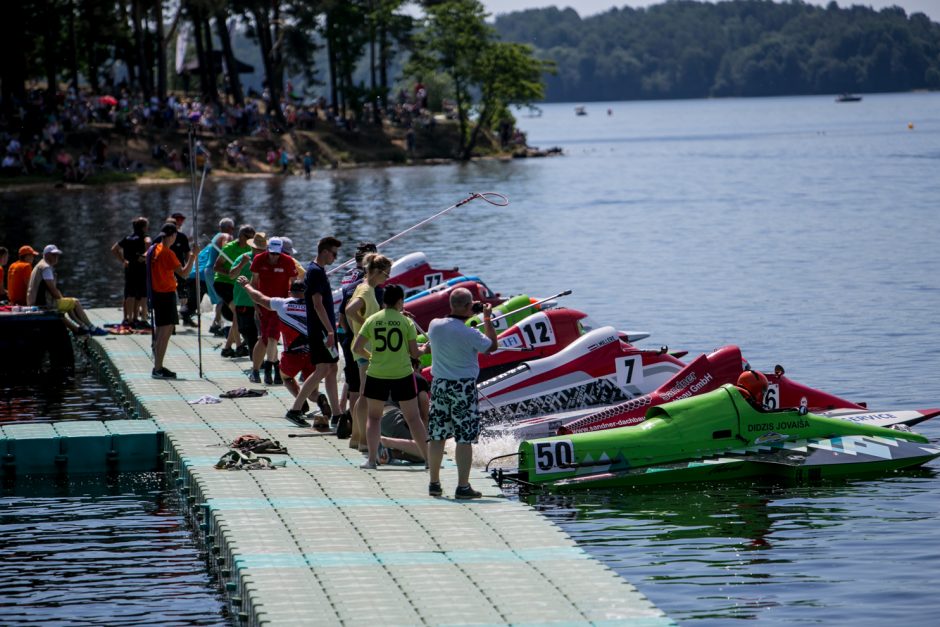 F2 vandens formulių lenktynės: E. Riabko aplenkė tik italas 