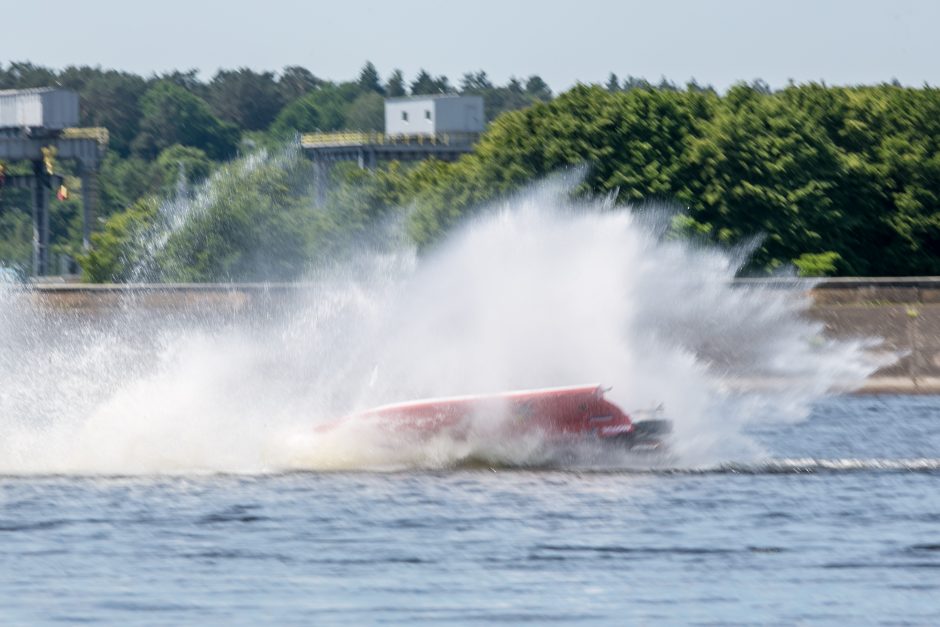 F2 vandens formulių lenktynės: E. Riabko aplenkė tik italas 