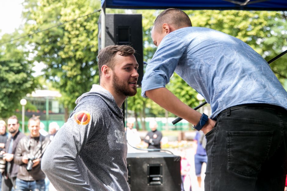 D. Motiejūnas bus treneriu ar karvių sėklintoju?