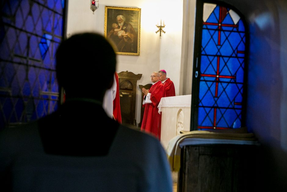 Pal. Teofiliaus relikvijų priėmimo iškilmė