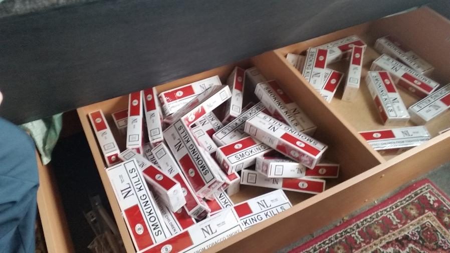 Patalynės dėžėse – kontrabandinės cigaretės