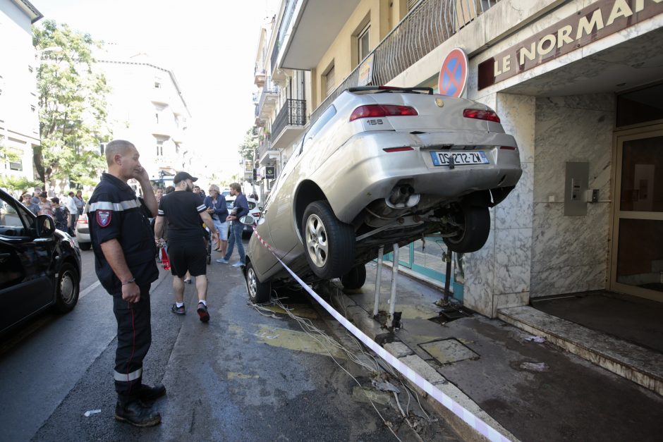 Prancūzijos Žydrajame Krante – potvyniai