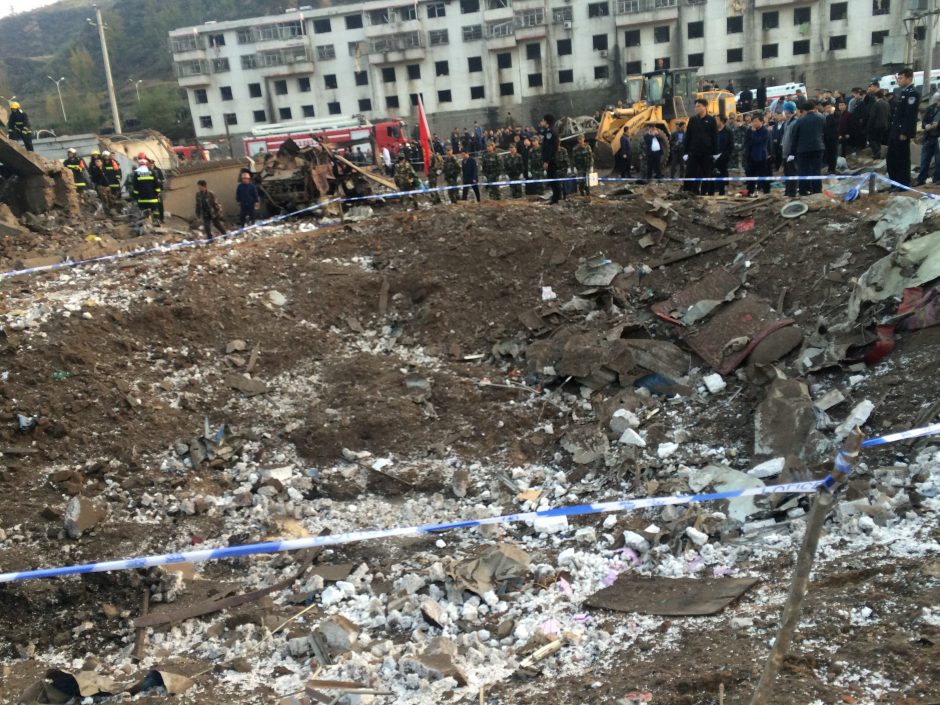 Kinijoje nugriaudėjusio galingo sprogimo aukų padaugėjo iki 14