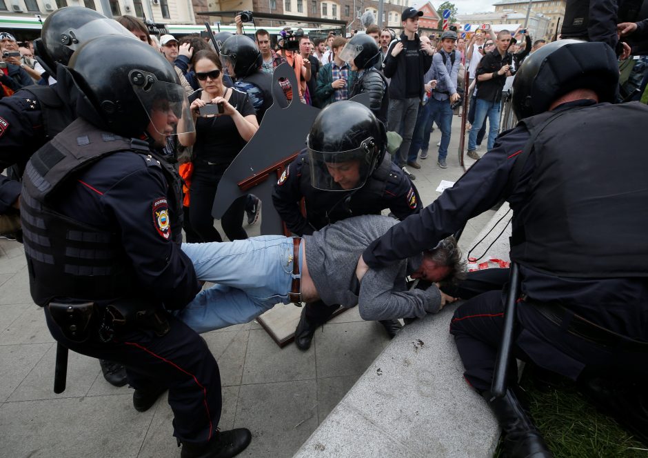 Protestai Rusijoje: areštuoti 1500 žmonių, A. Navalnas kalės 30 parų