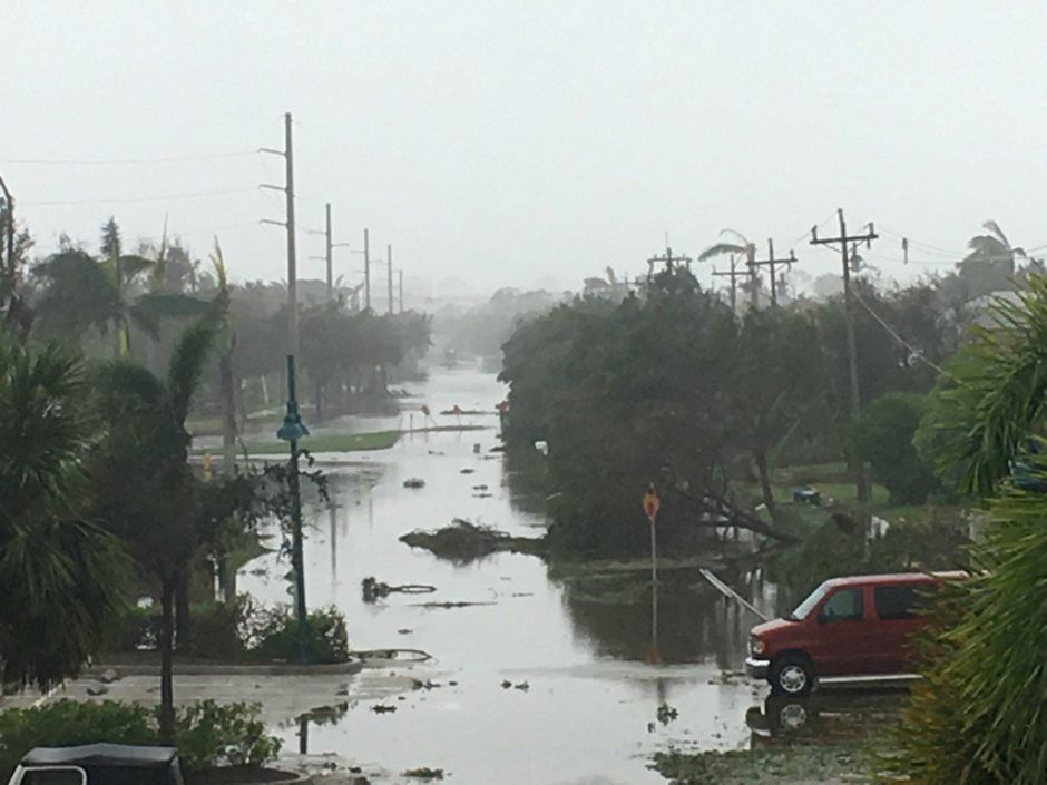 Nusilpęs uraganas „Irma“ Floridoje padarė didžiulių nuostolių