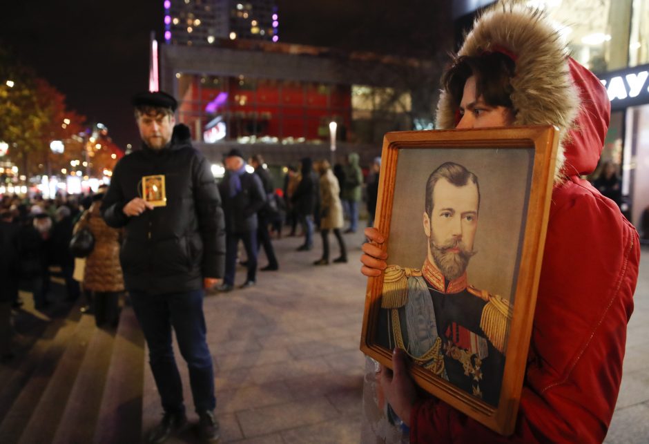 Maskvoje per kontroversiško filmo premjerą sulaikyti protestuotojai