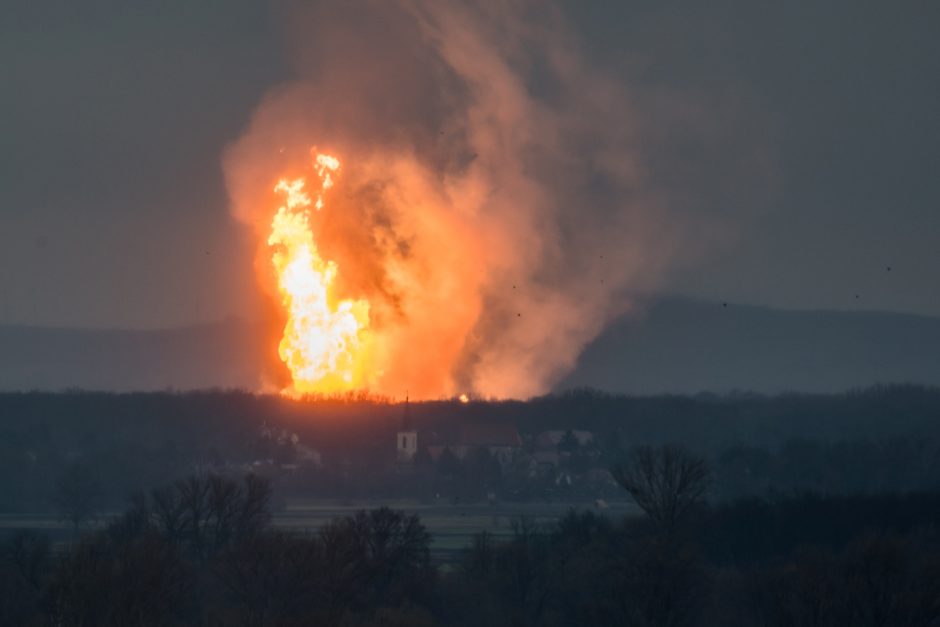 Austrijos pagrindiniame dujotiekių mazge įvyko sprogimas, yra aukų