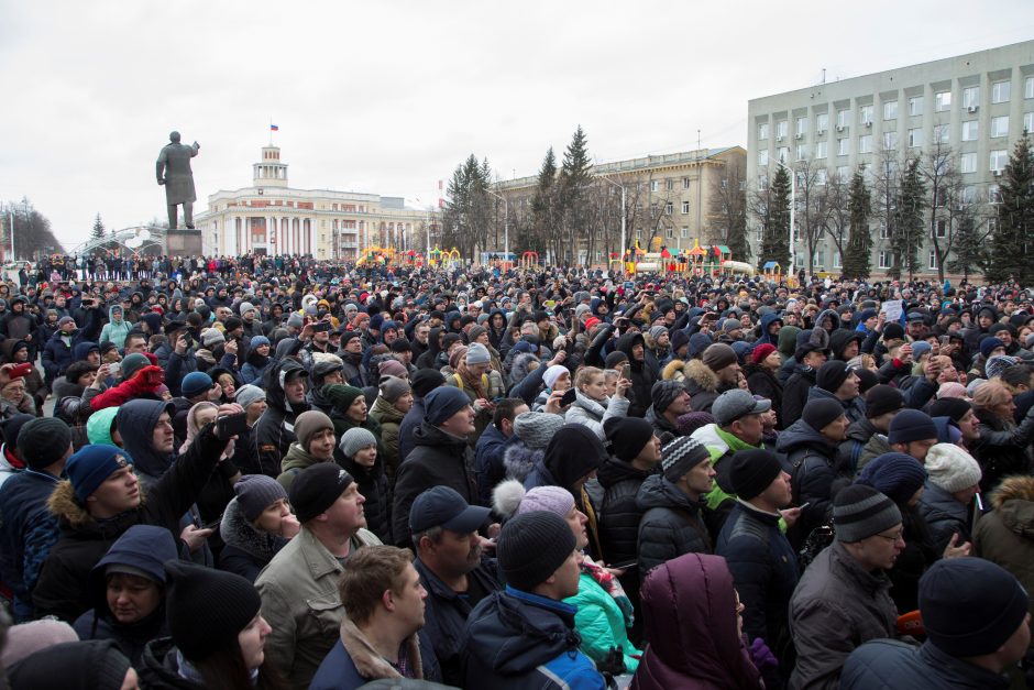 V. Putinas dėl tragiško gaisro kaltina nusikalstamą aplaidumą