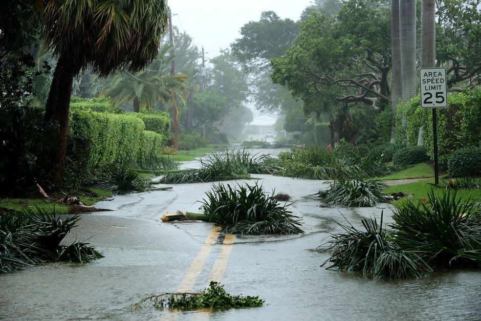 Nusilpęs uraganas „Irma“ Floridoje padarė didžiulių nuostolių