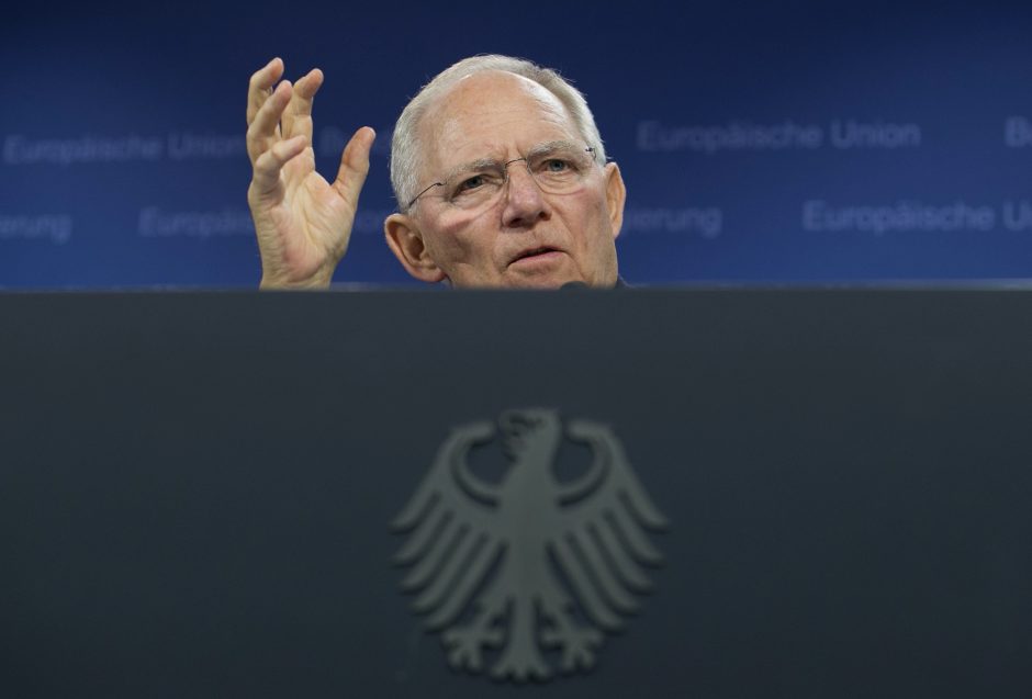 Vokietijos finansų ministras: Graikija galėtų įsivesti lygiagrečią valiutą