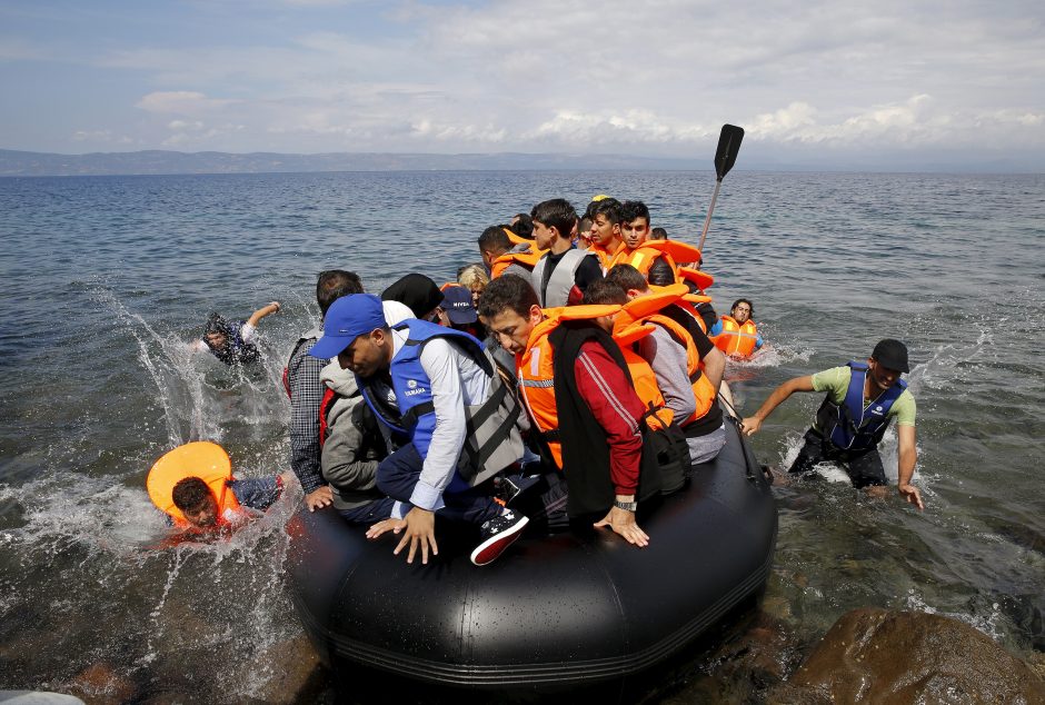 ES imasi operacijos prieš prekeivius žmonėmis Viduržemio jūroje
