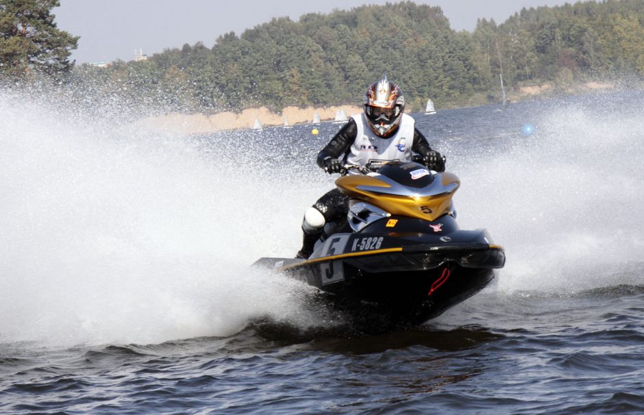 Elektrėnų mariose varžysis vandens motociklų čempionato dalyviai