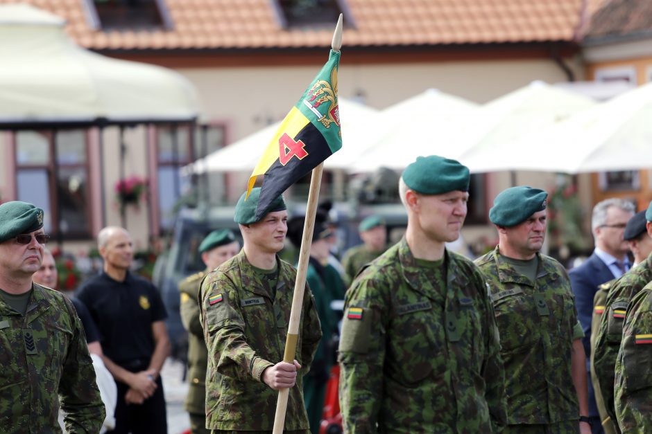 Klaipėdoje – Dragūnų bataliono iškilmės