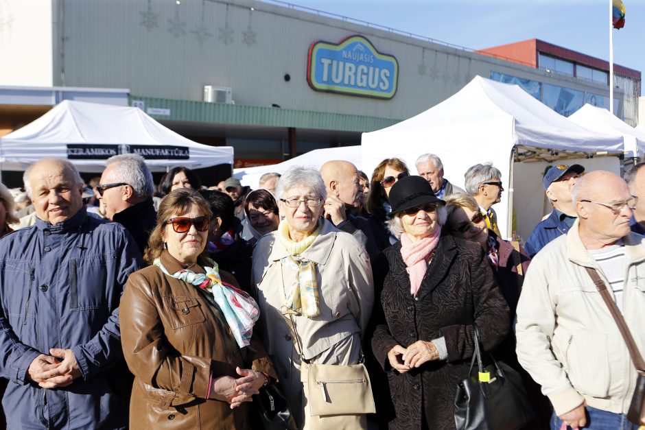 Naujojo turgaus šventę skelbė laikrodžio dūžiai