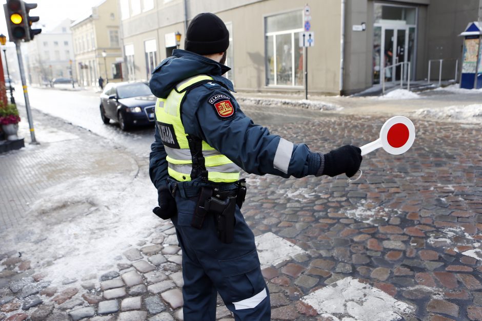 Kelių policininkus nustebino pažeidėjos paaiškinimas