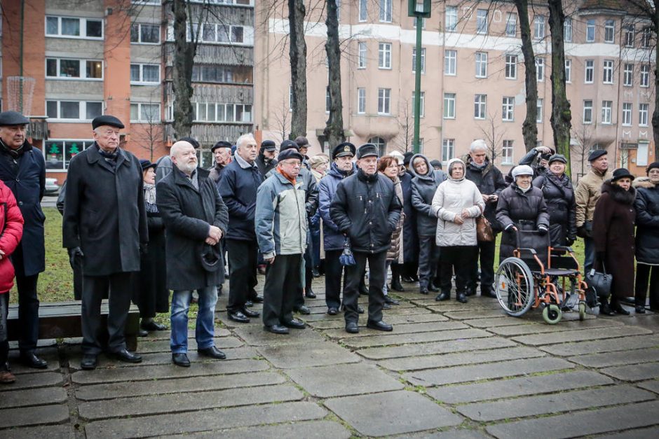 Klaipėdiečiai susibūrė paminėti K. Donelaičio gimtadienį