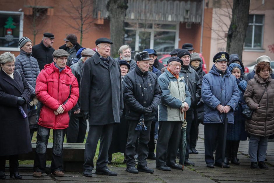 Klaipėdiečiai susibūrė paminėti K. Donelaičio gimtadienį