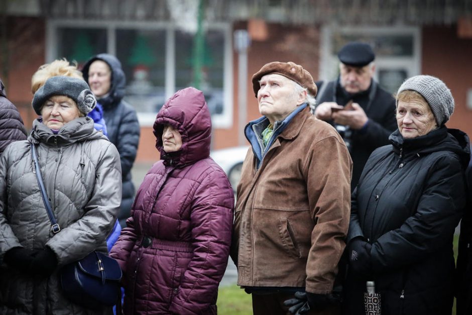 Klaipėdiečiai susibūrė paminėti K. Donelaičio gimtadienį