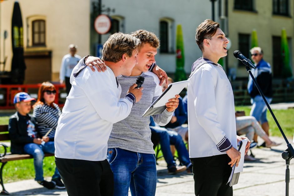 Gatvės muzika suskambo jūriškai nusiteikusioje Klaipėdoje