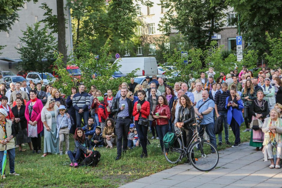 Klaipėdiečiai vieningai užtraukė himną 