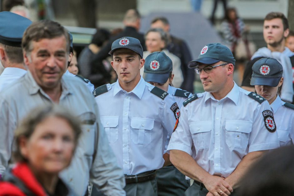 Klaipėdiečiai vieningai užtraukė himną 