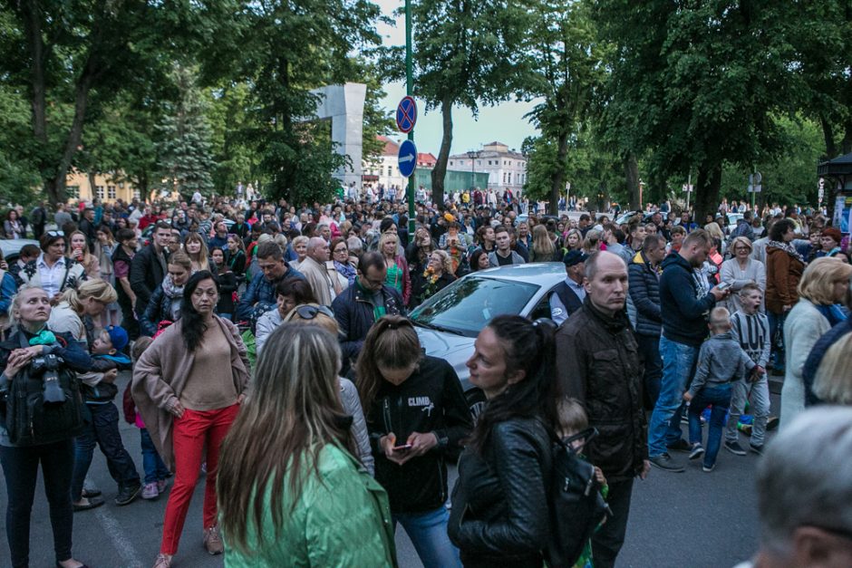 Klaipėdos muzikinio teatro šokėjai skraidė šokyje