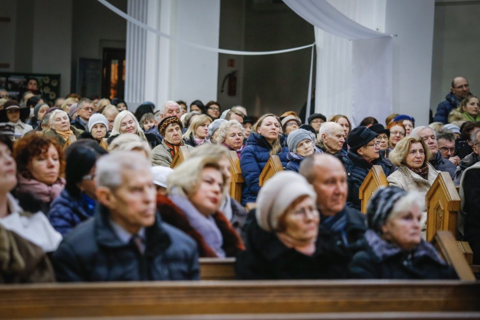 Giesmės virpino klaipėdiečių širdis