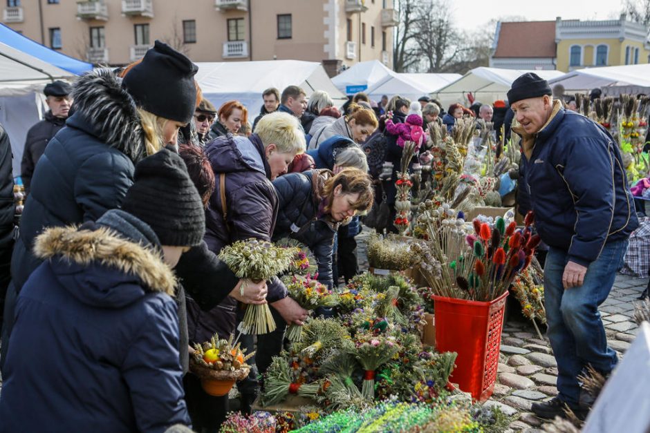 Kaziuko mugės prekeiviai tvirtina kainų nekėlę