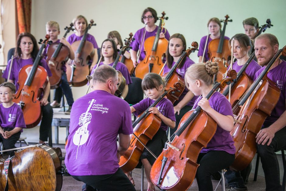 Valstybės dieną papuošė violončelių garsai