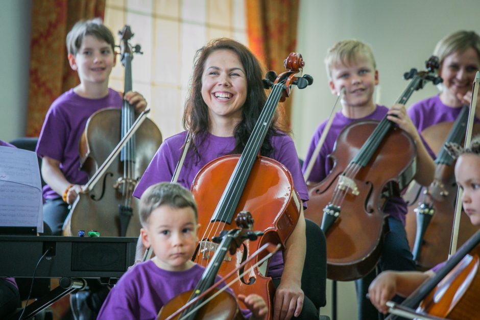 Valstybės dieną papuošė violončelių garsai