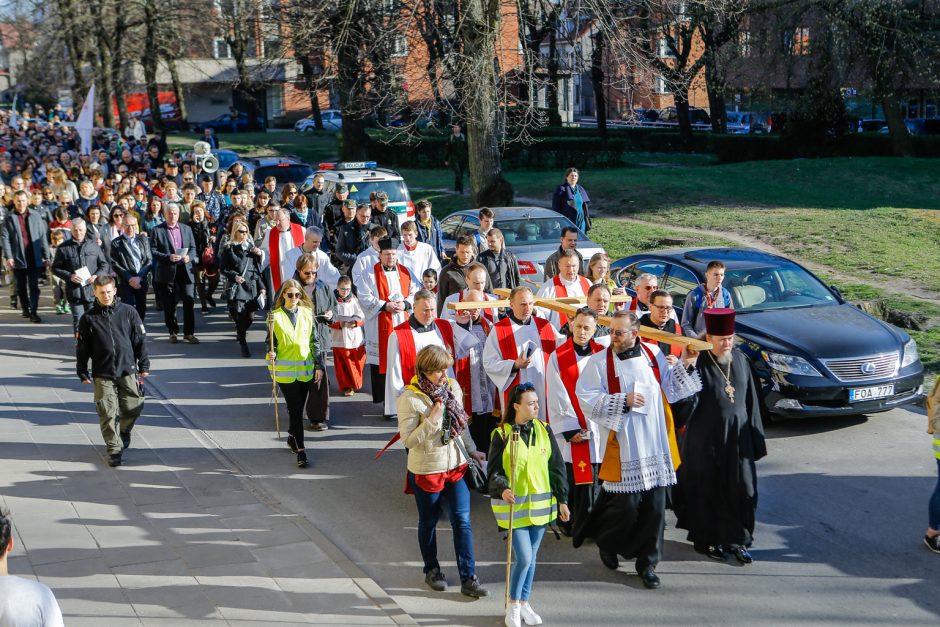 Šv. Kryžiaus kelias Klaipėdos miesto gatvėmis