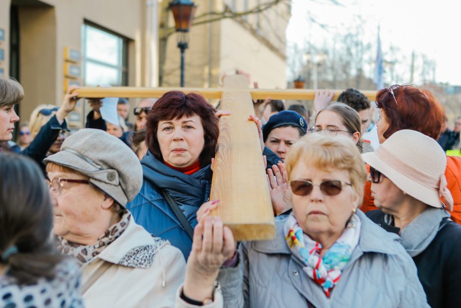 Šv. Kryžiaus kelias Klaipėdos miesto gatvėmis