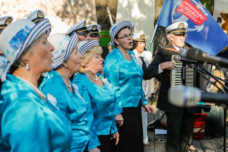 Baltų vienybės dieną – šventė Laikrodžių muziejaus kiemelyje