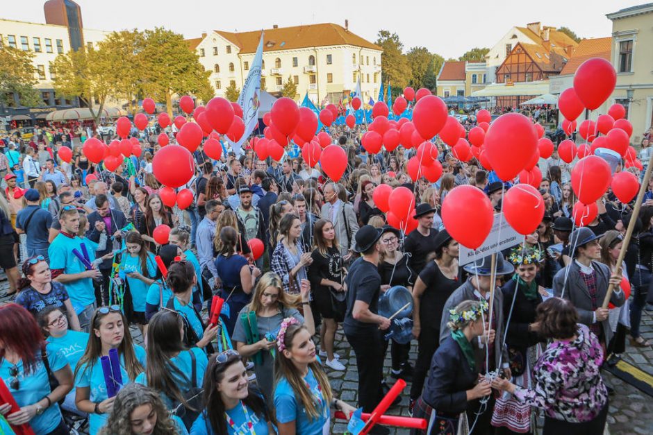 Uostamiesčio studentus suvienijo eitynės ir koncertas