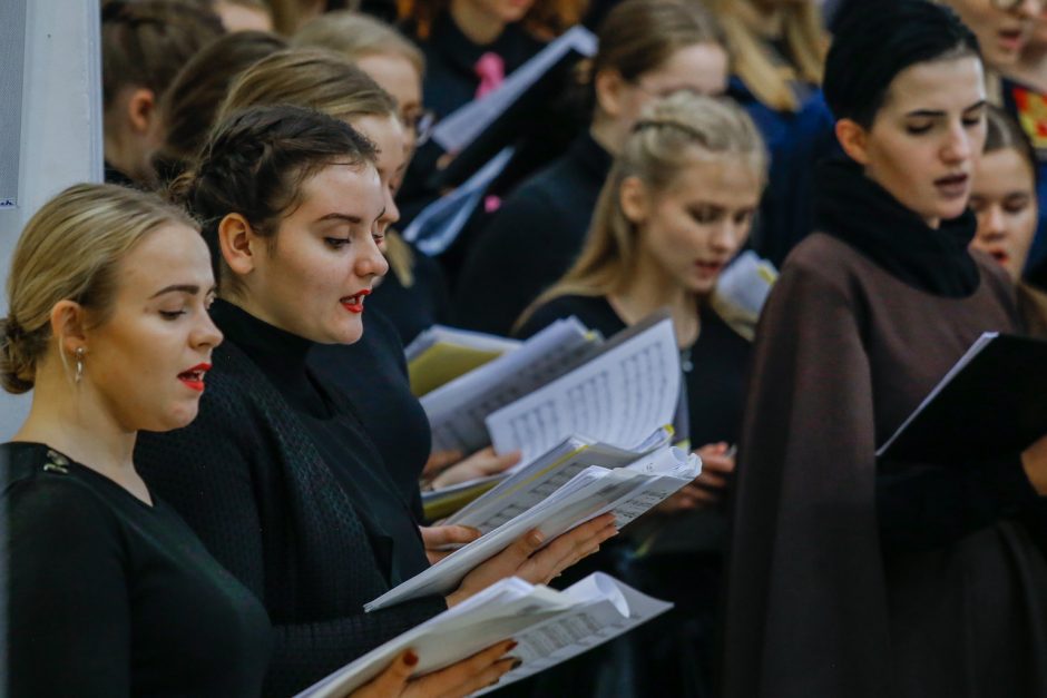 Studentų chorai sužavėjo klaipėdiečius