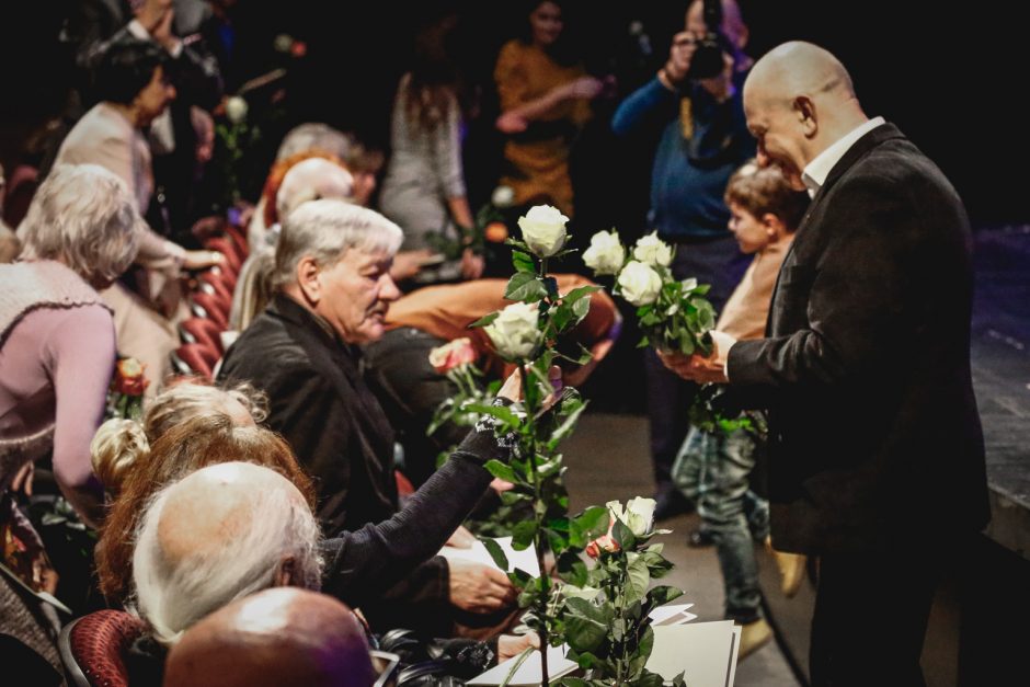 Teatro dieną – aplodismentai be spektaklio