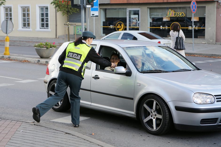 Atšvaitų dalinimo akcija