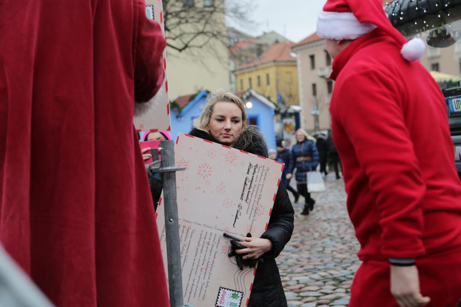 Kalėdų karavanas atvežė dovanų