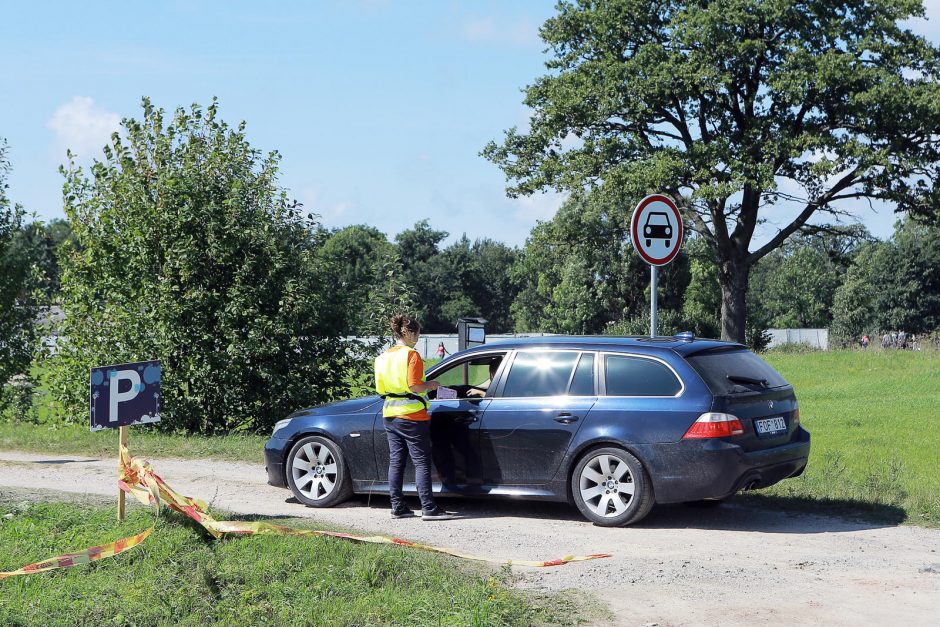 Karklėje tvarkos žiūri didžiulis būrys pareigūnų