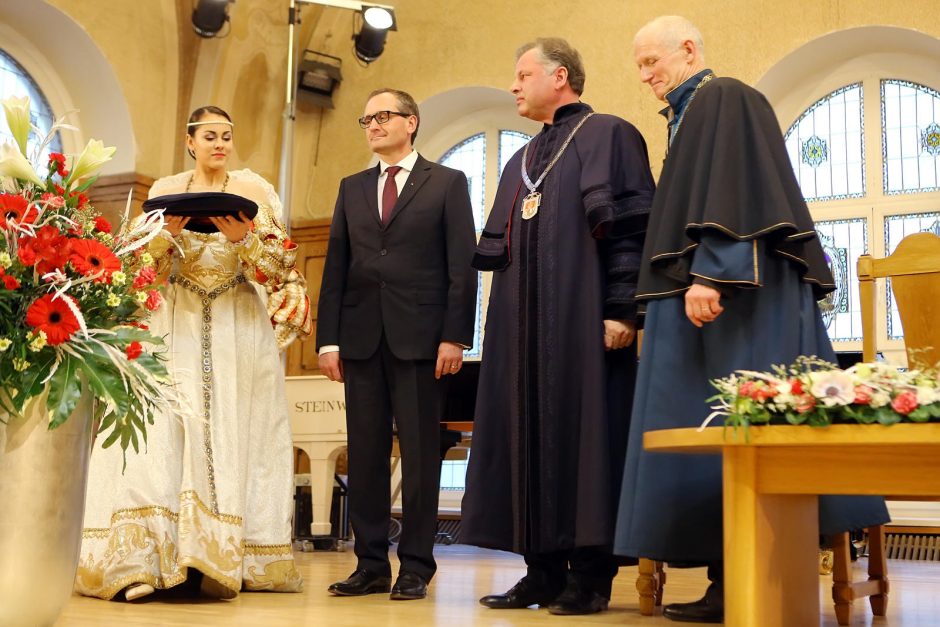 Inauguruotas Klaipėdos universiteto rektorius: mes pasmerkti permainoms