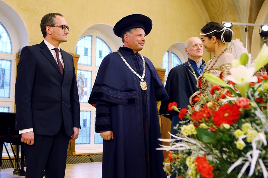 Inauguruotas Klaipėdos universiteto rektorius: mes pasmerkti permainoms