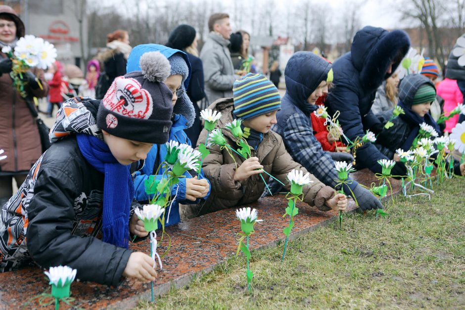 Tuberkulioze sergantiems klaipėdiečiams – ramunių žiedai