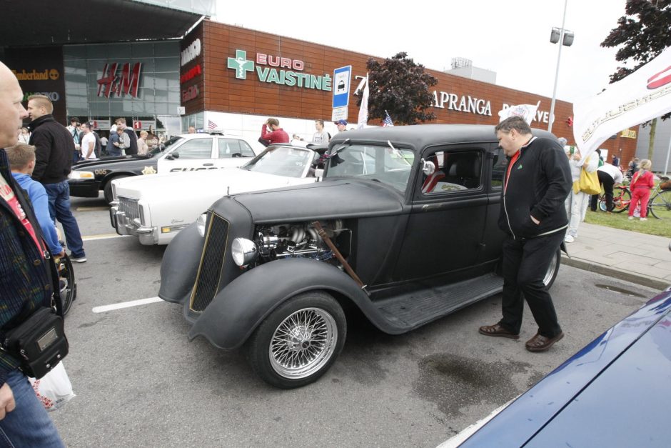 Amerikietiški automobiliai ir motociklai